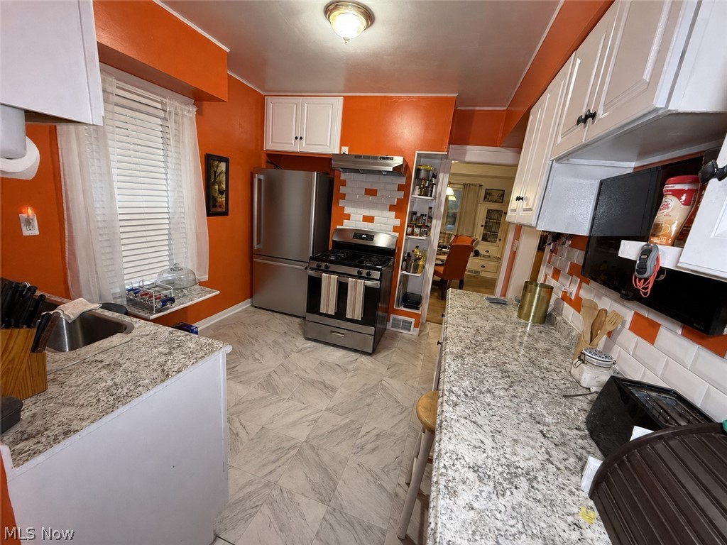 514 E 118th Street Cleveland OH 44108