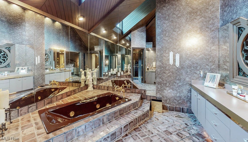 14545 Shire Court Novelty OH 44072