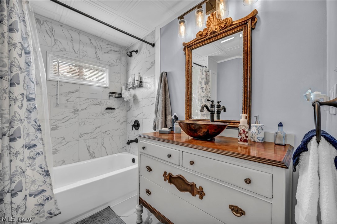 38 Anglers Lane Lagrange OH 44050