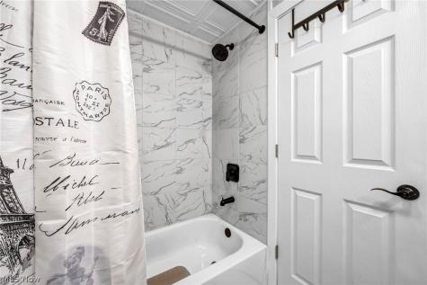 38 Anglers Lane Lagrange OH 44050