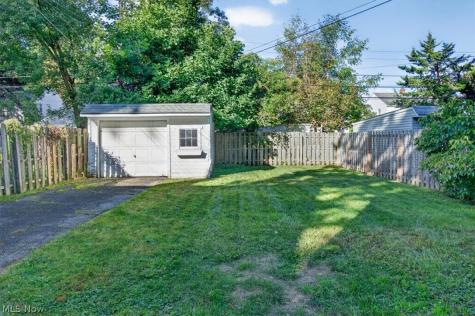 1134 Argonne Road South Euclid OH 44121