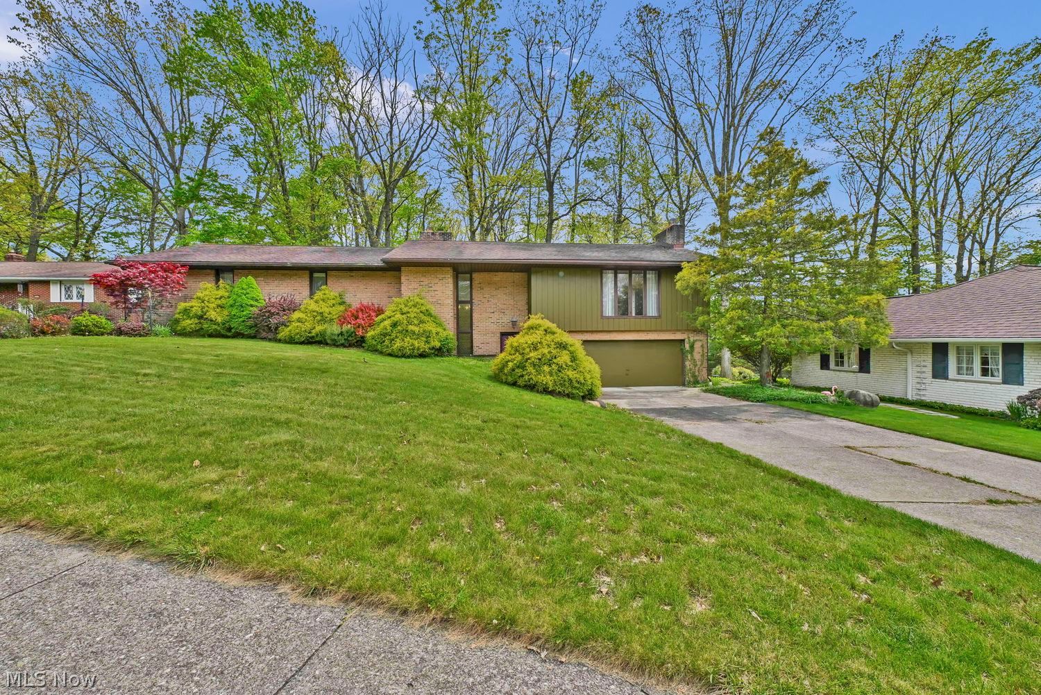 8309 Pin Oak Drive Parma OH 44130