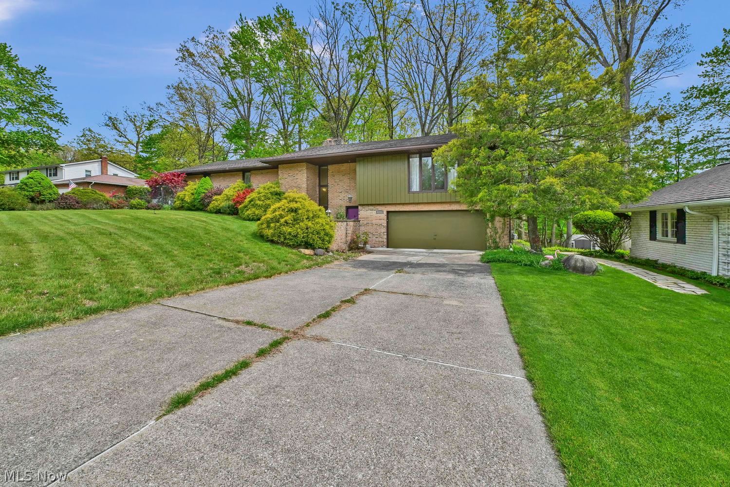 8309 Pin Oak Drive Parma OH 44130