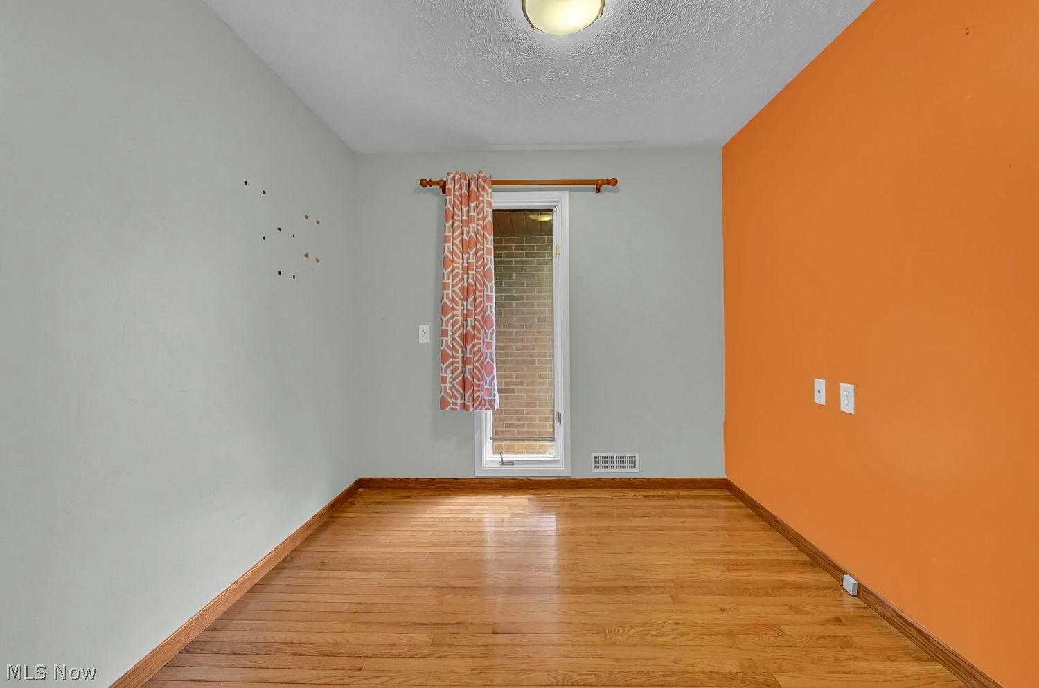 8309 Pin Oak Drive Parma OH 44130