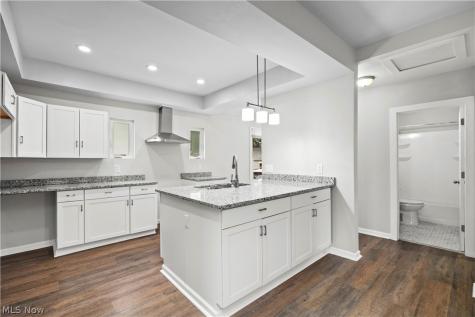 2631 Oakdale Avenue Lorain OH 44055