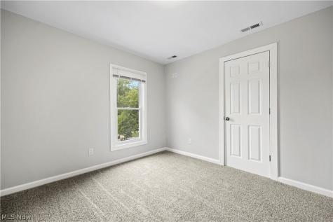 2631 Oakdale Avenue Lorain OH 44055