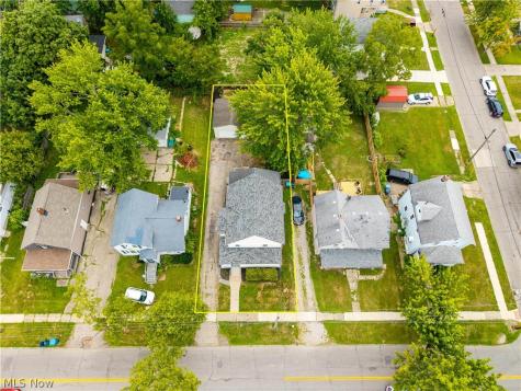 2631 Oakdale Avenue Lorain OH 44055