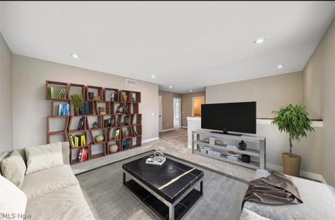 9147 Dove Lane Mentor OH 44060