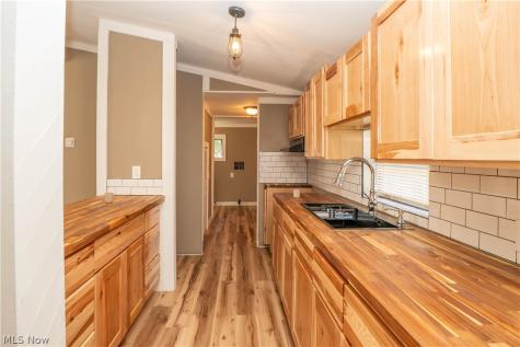 806 S Grant Boulevard Minerva OH 44657