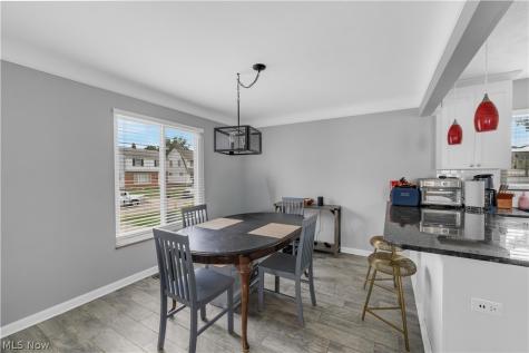 7611 Wainstead Drive Parma OH 44129
