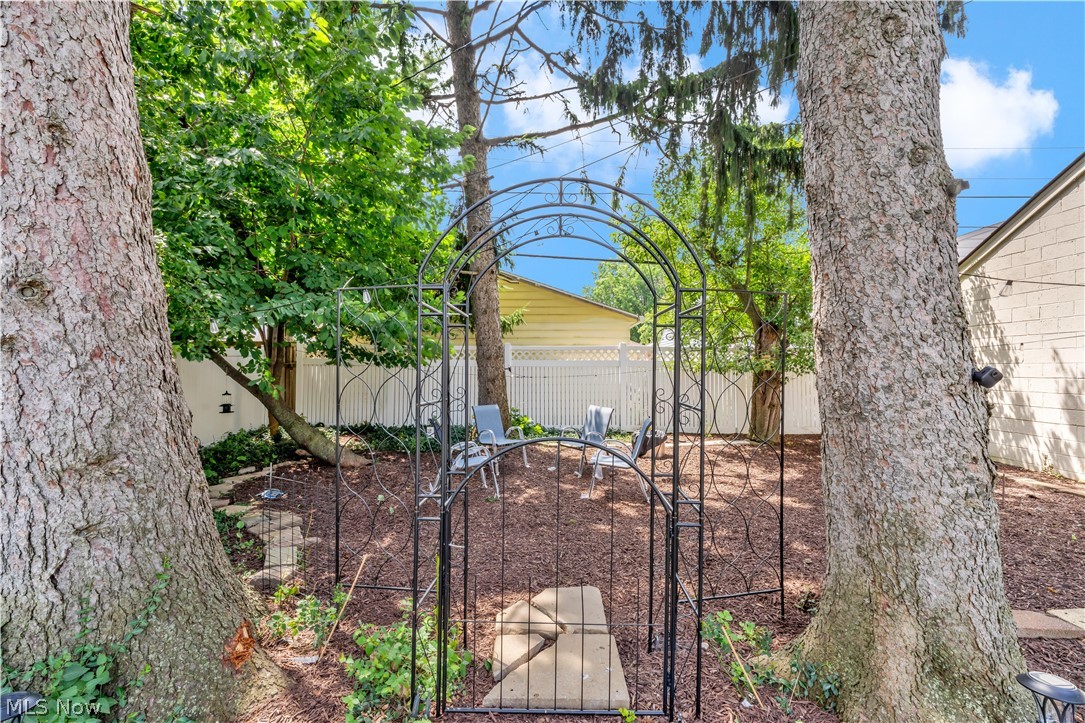 7611 Wainstead Drive Parma OH 44129