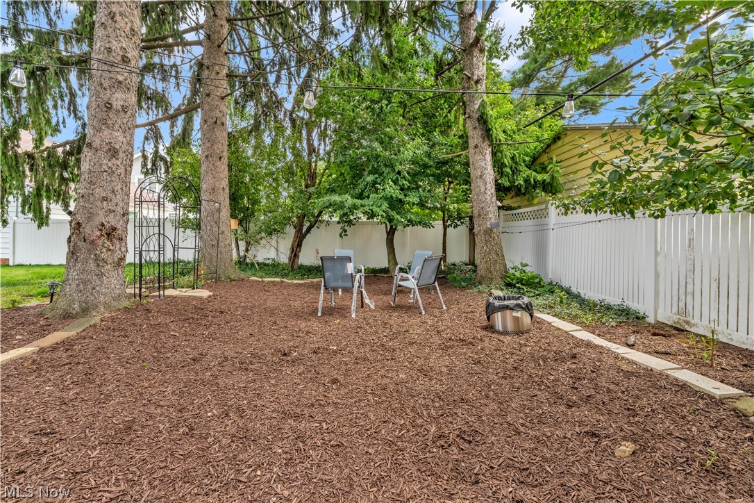 7611 Wainstead Drive Parma OH 44129