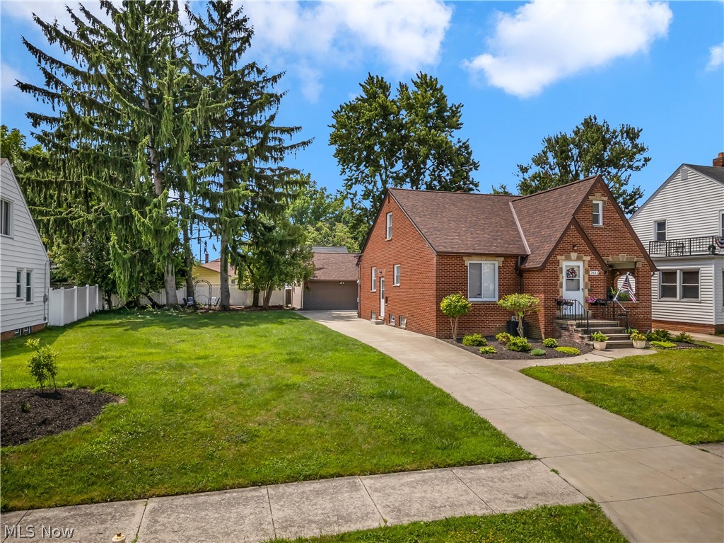 7611 Wainstead Drive Parma OH 44129