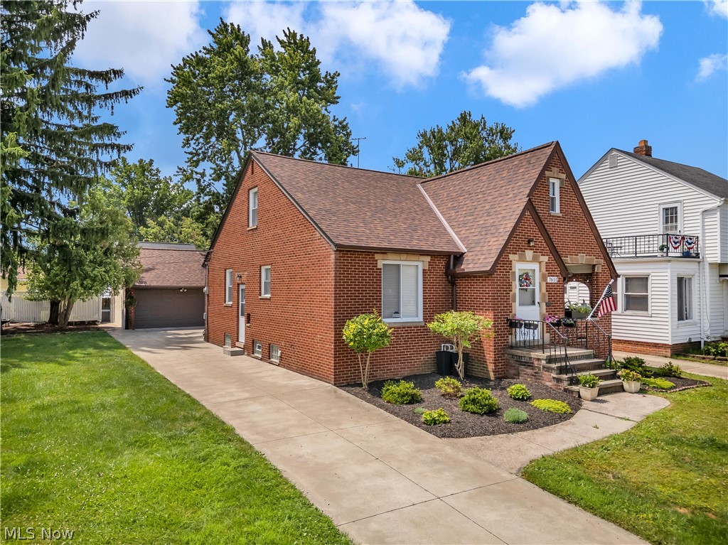 7611 Wainstead Drive Parma OH 44129