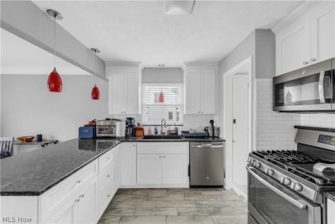 7611 Wainstead Drive Parma OH 44129