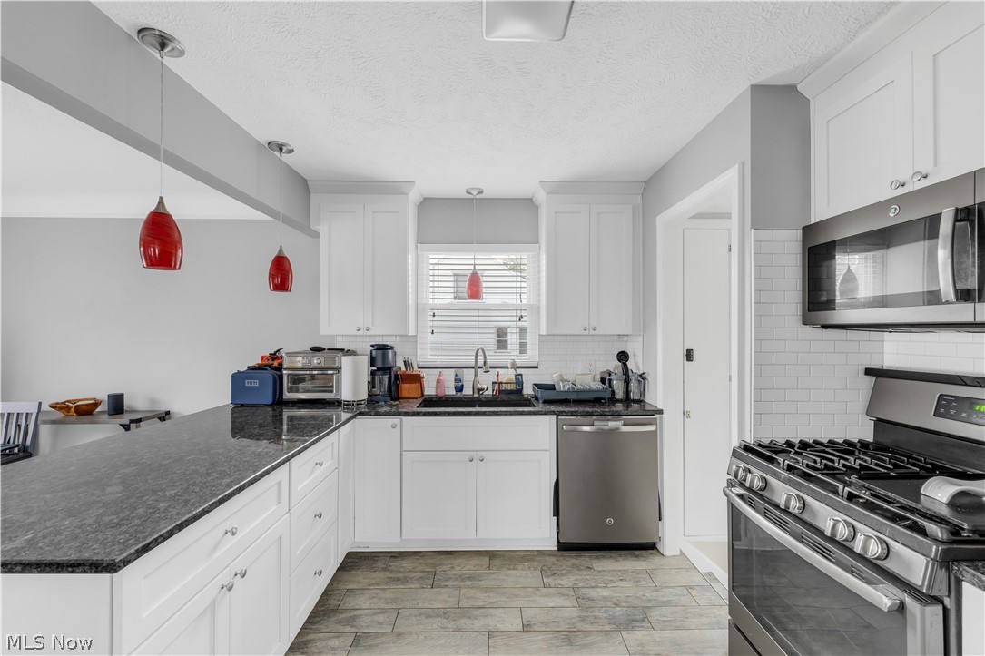 7611 Wainstead Drive Parma OH 44129