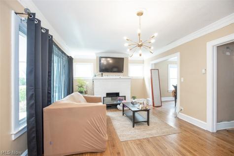 970 Whitby Road Cleveland Heights OH 44112