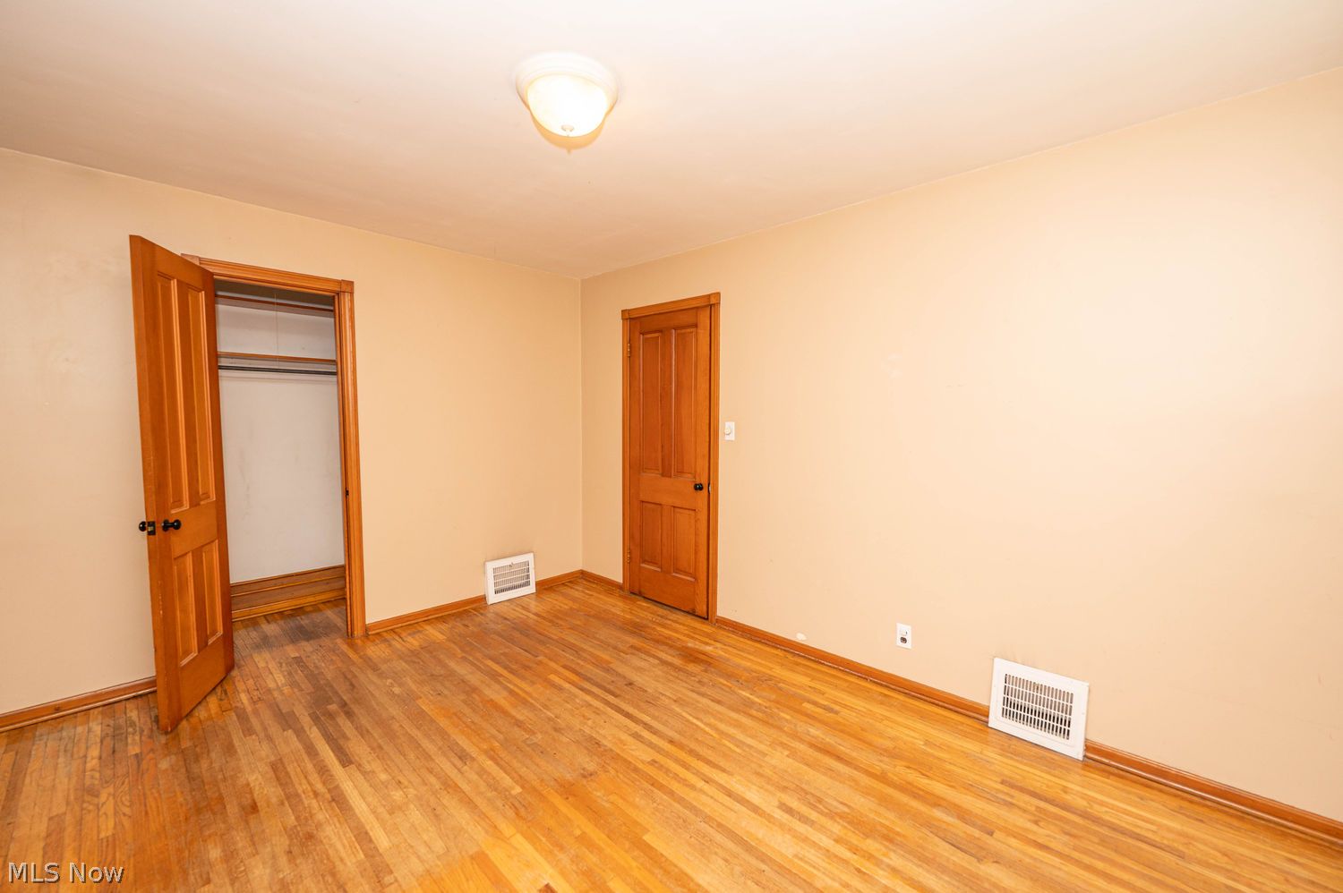 25281 Marsdon Drive Euclid OH 44132