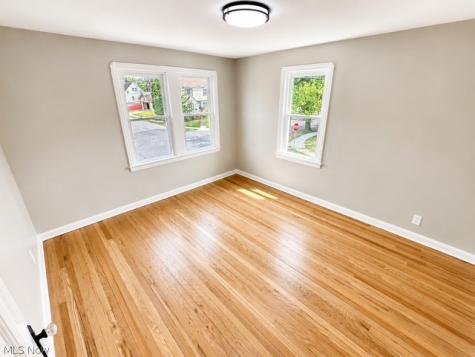 300 E 211 Street Euclid OH 44123