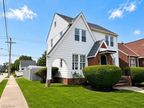 300 E 211 Street Euclid OH 44123