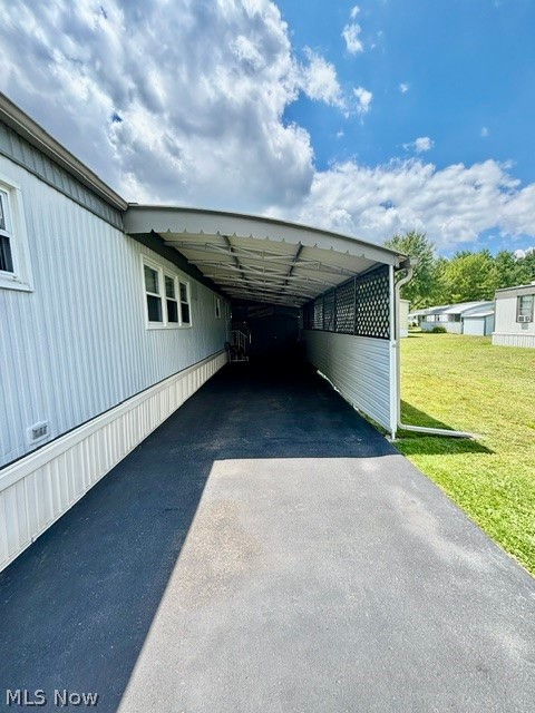 62 Manor Drive Brookfield OH 44403
