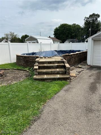 390 Wilson Street W Youngstown OH 44471