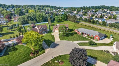 8572 Nobleman Circle NW Massillon OH 44646