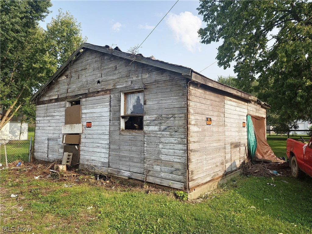 301 S 2nd Street Byesville OH 43723