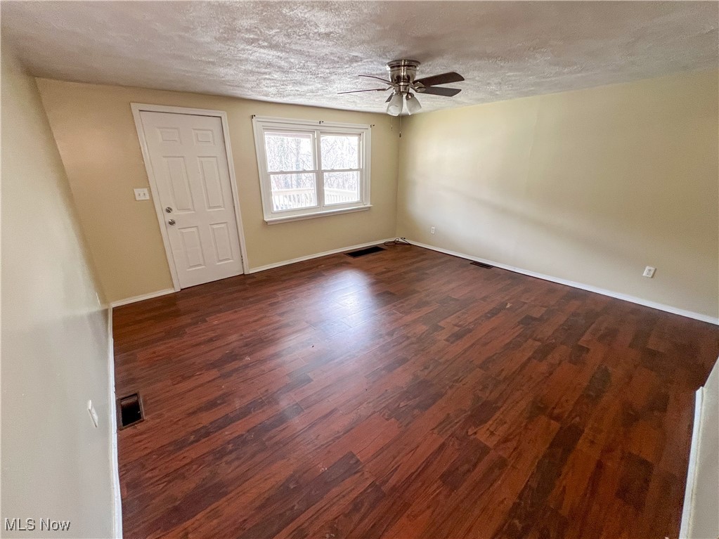 929 Bank Street East Liverpool OH 43920