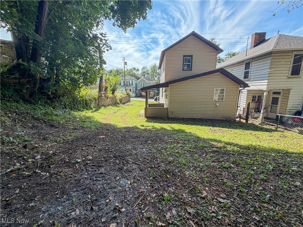 929 Bank Street East Liverpool OH 43920