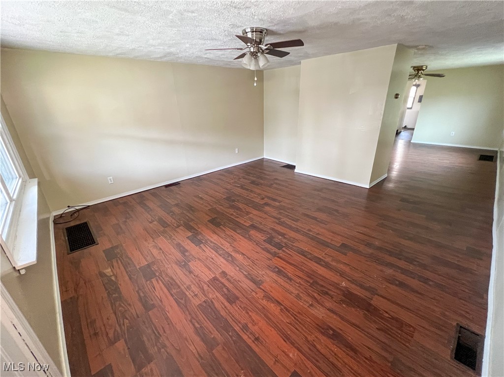 929 Bank Street East Liverpool OH 43920