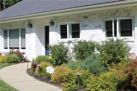 851 Mentor Road Akron OH 44303