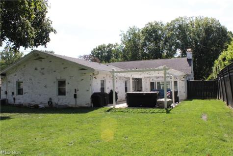851 Mentor Road Akron OH 44303