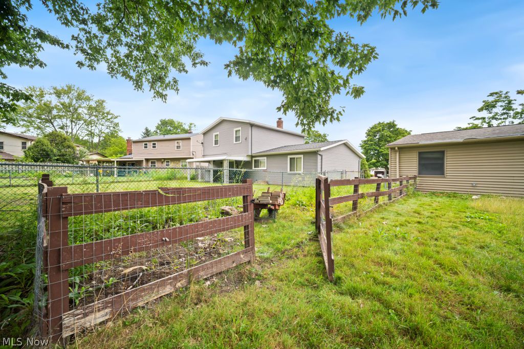 27261 Nantucket Drive North Olmsted OH 44070