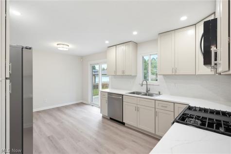 2307 Vinewood Drive Parma OH 44134