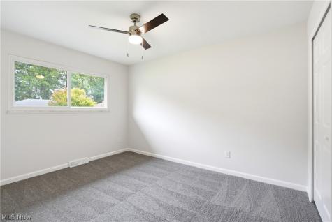 2307 Vinewood Drive Parma OH 44134