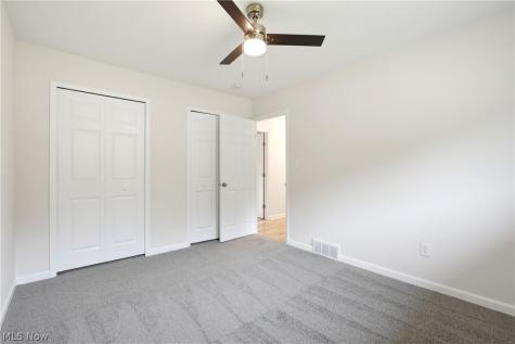 2307 Vinewood Drive Parma OH 44134