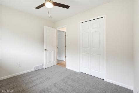 2307 Vinewood Drive Parma OH 44134