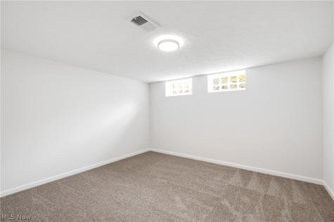 2307 Vinewood Drive Parma OH 44134