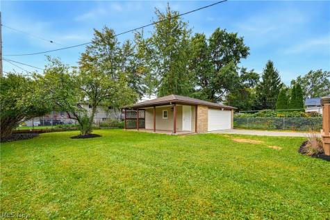 2307 Vinewood Drive Parma OH 44134