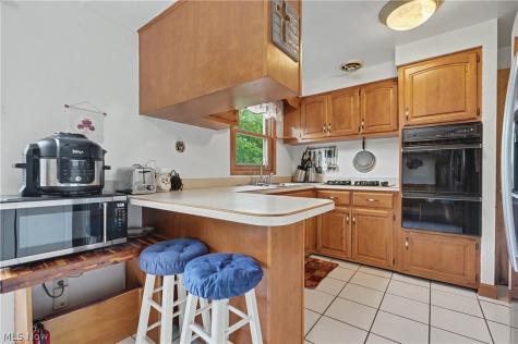 1997 Heather Lane Youngstown OH 44511