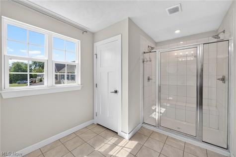 5454 Schueller Boulevard Sheffield Lake OH 44054