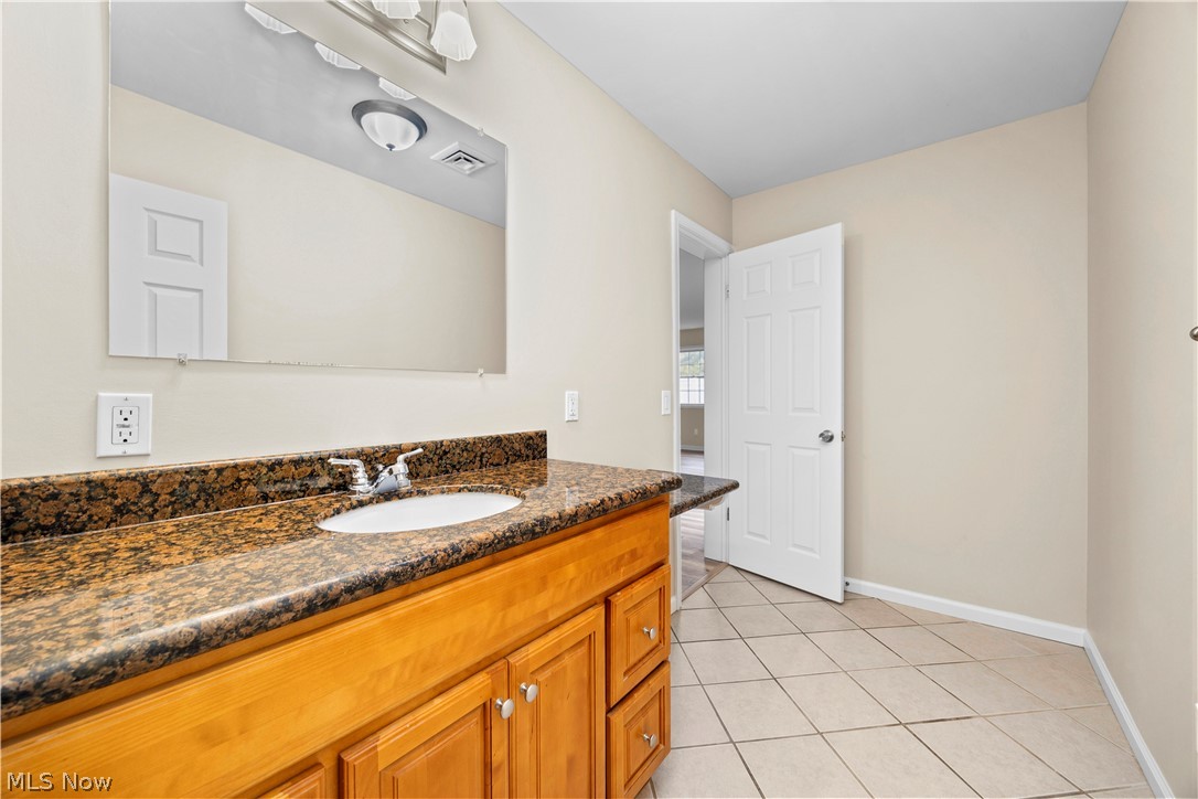 12452 Island Road Grafton OH 44044