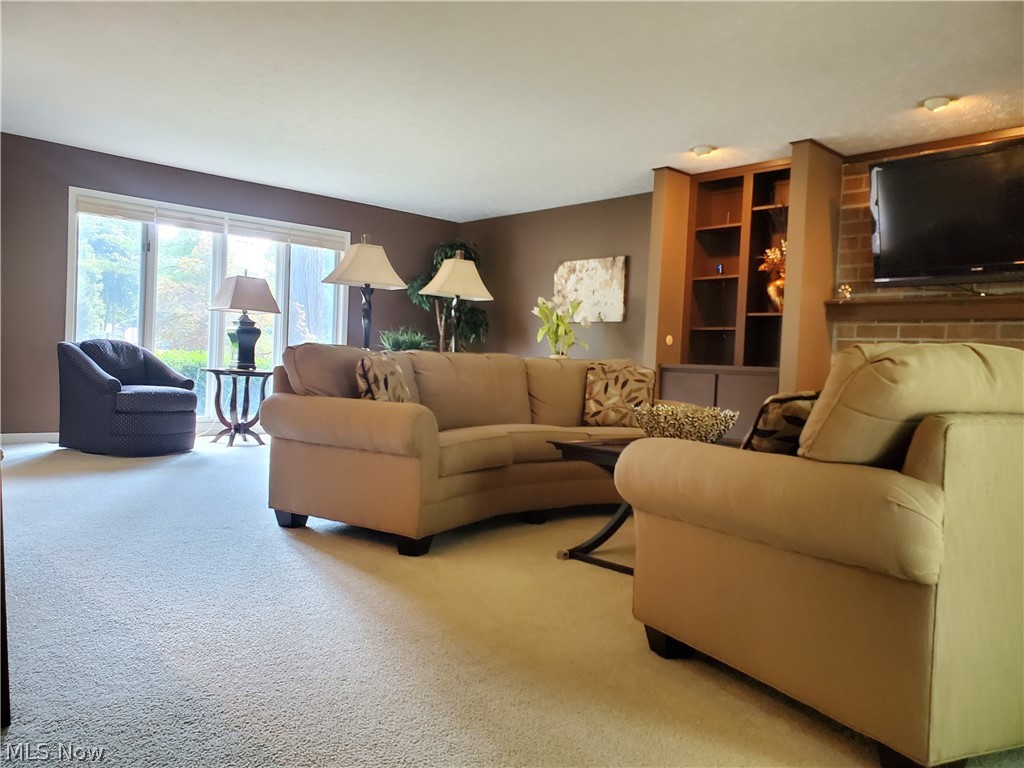 21615 Shagbark Trail Strongsville OH 44149