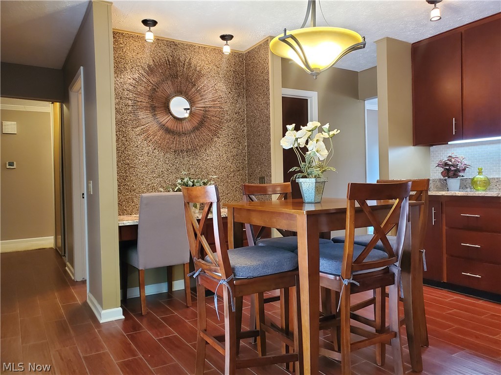 21615 Shagbark Trail Strongsville OH 44149