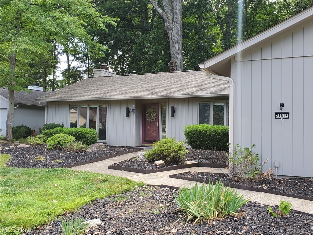21615 Shagbark Trail Strongsville OH 44149