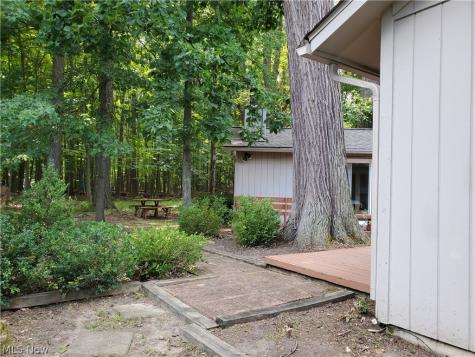 21615 Shagbark Trail Strongsville OH 44149