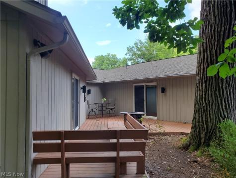 21615 Shagbark Trail Strongsville OH 44149