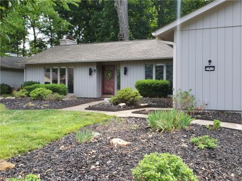 21615 Shagbark Trail Strongsville OH 44149