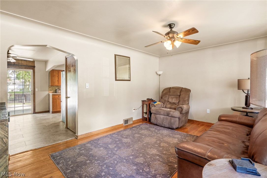 1206 Rose Avenue Girard OH 44420
